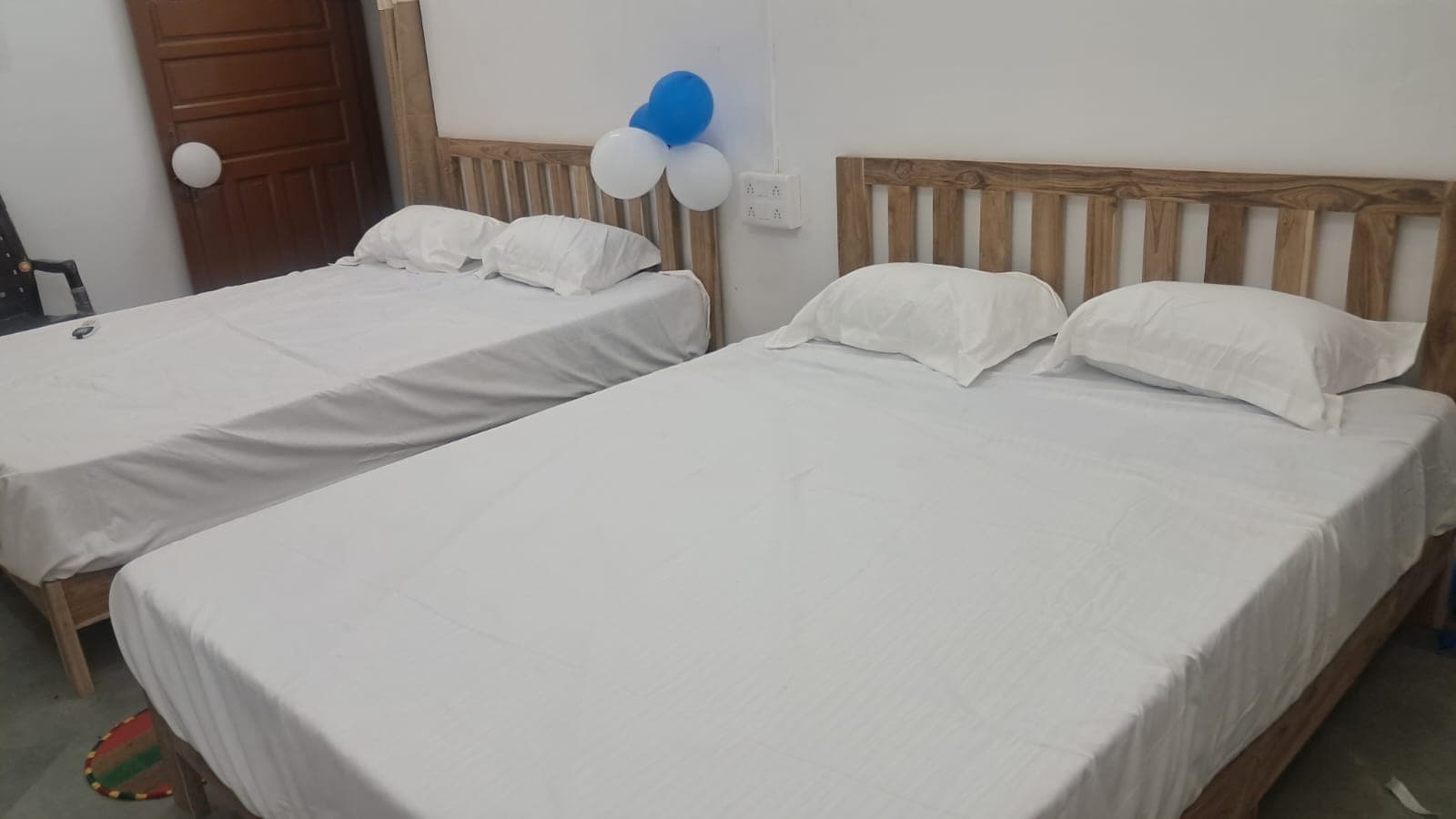 4-Bed Room Suite at Hotel Golden Sparrow